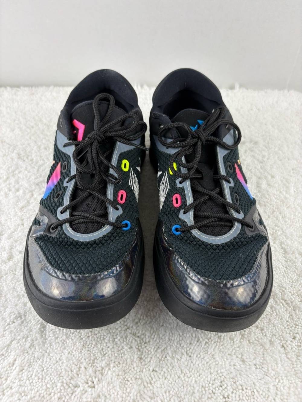 Converse G4 Men’s Basketball Sneakers-Size: 10-Colorway: “Iridescent” or “Black”